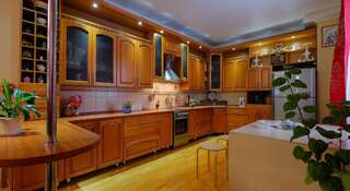 Гостиница Hostel Oazis Томск Кровать в общем 8-местном номере-1